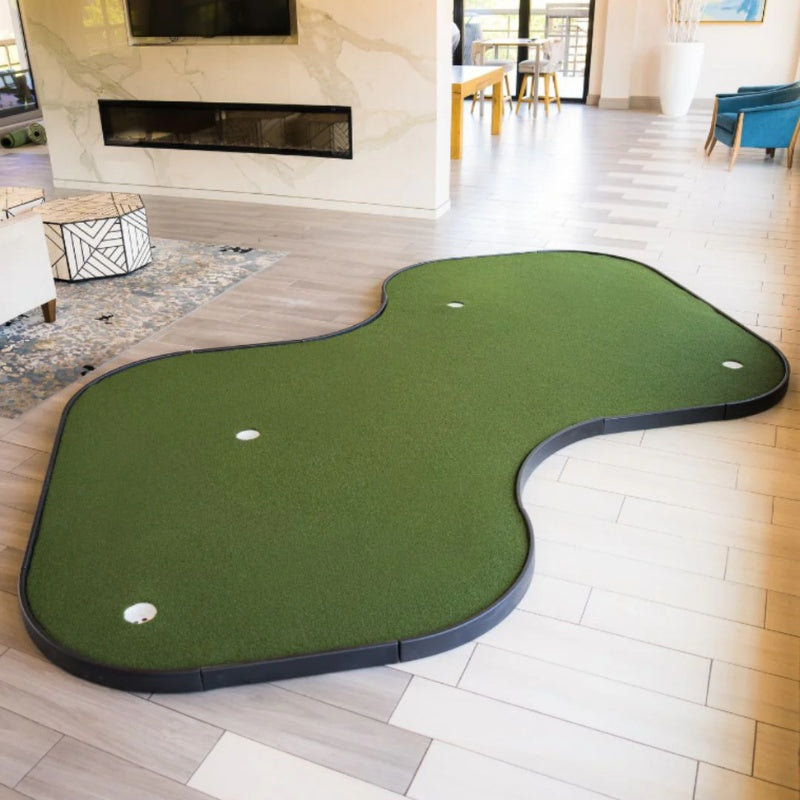 SIGPRO Double Break Putting Green - Image 1