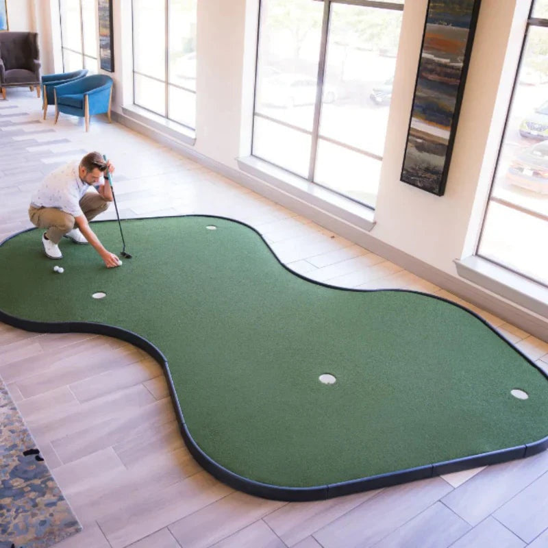 SIGPRO Double Break Putting Green - Image 4